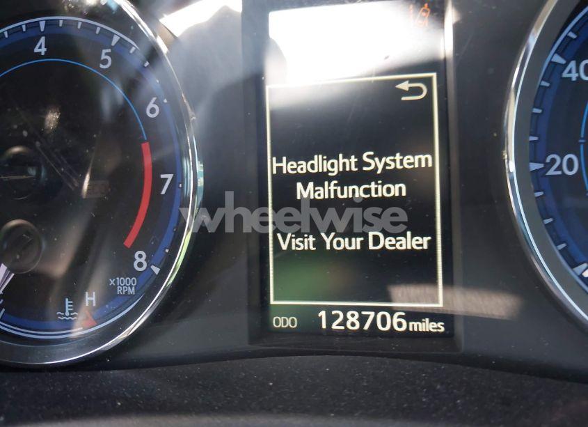 Photo 16 of 2017 Toyota Corolla SE (VIN 2T1BURHE8HC782826)