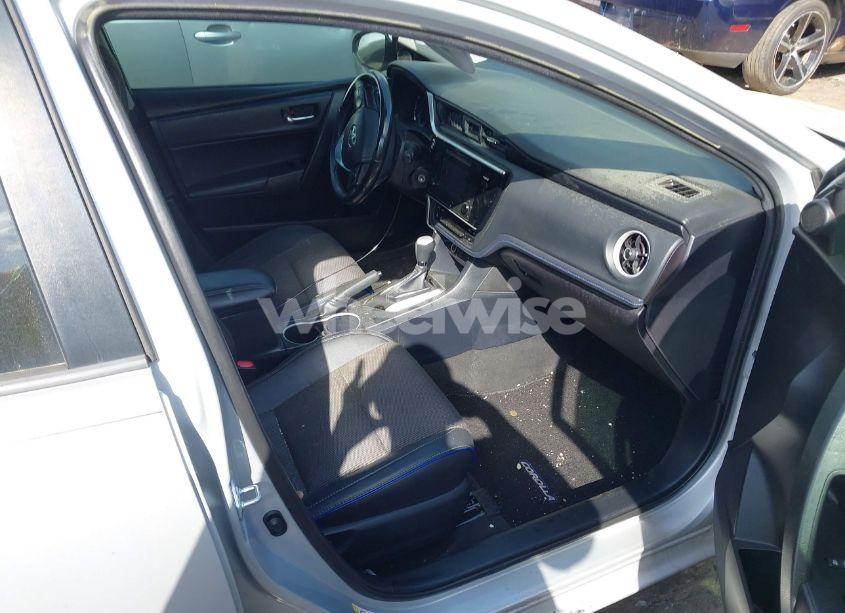 Photo 5 of 2017 Toyota Corolla SE (VIN 2T1BURHE8HC785578)