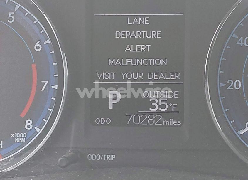 Photo 16 of 2017 Toyota Corolla LE (VIN 2T1BURHE8HC788495)