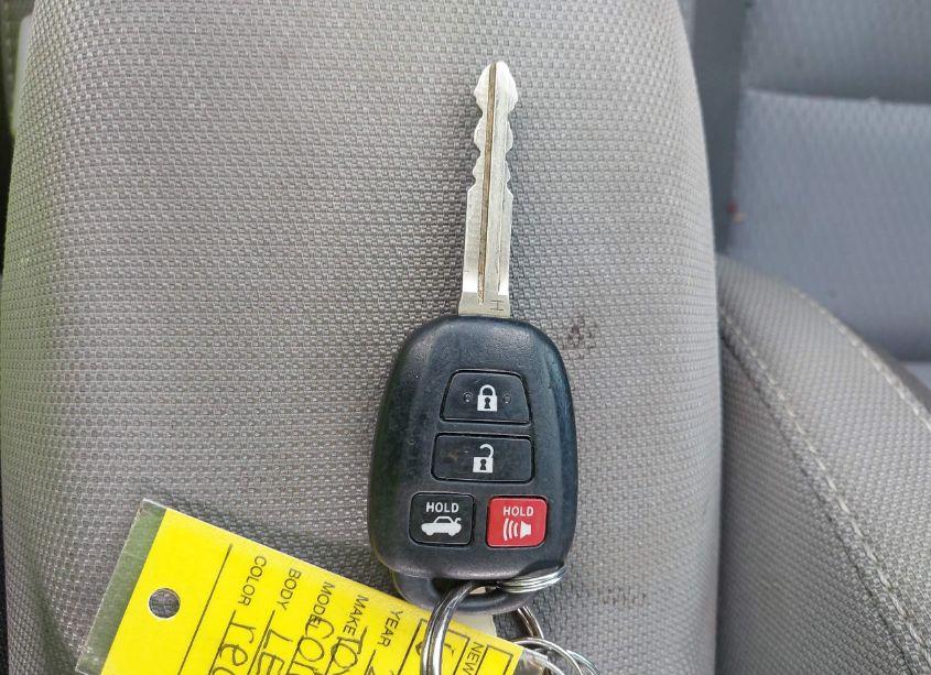 Photo 11 of 2017 Toyota Corolla LE (VIN 2T1BURHE8HC790697)