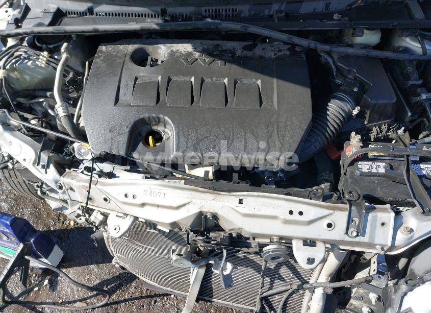 Photo 10 of 2017 Toyota Corolla L/LE/SE/SE SPECIAL EDITION/XLE/XSE (VIN 2T1BURHE8HC793924)