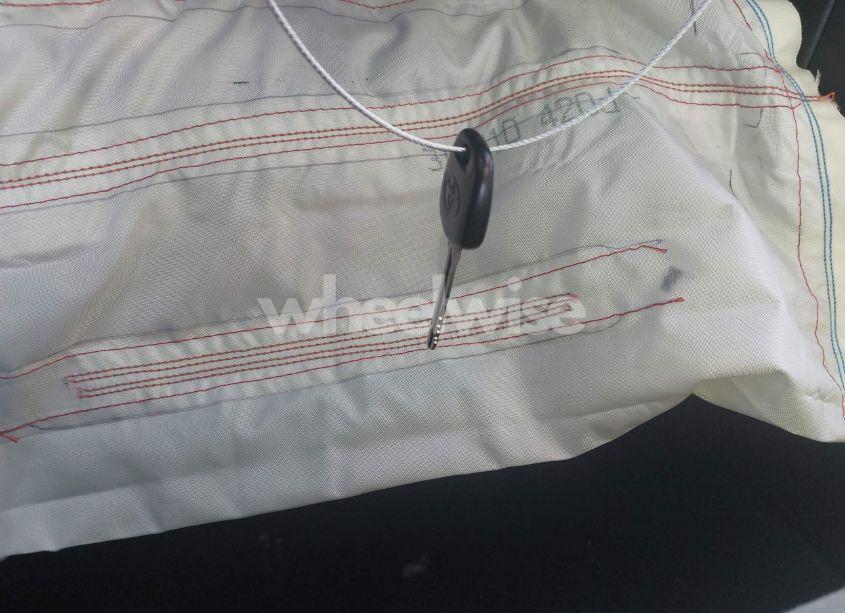 Photo 11 of 2017 Toyota Corolla L/LE/SE/SE SPECIAL EDITION/XLE/XSE (VIN 2T1BURHE8HC793924)