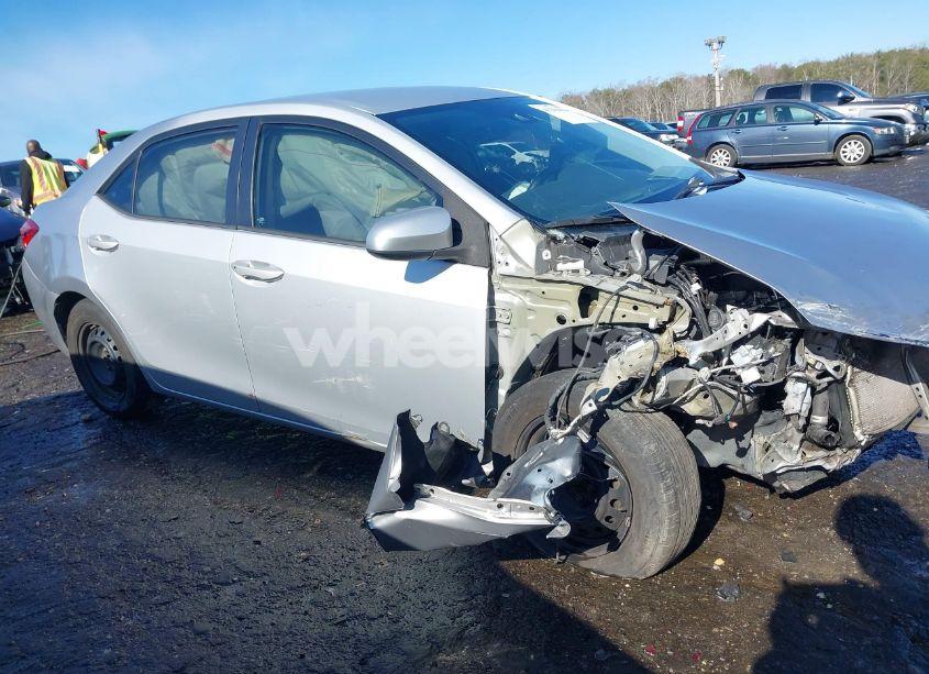 Photo 13 of 2017 Toyota Corolla L/LE/SE/SE SPECIAL EDITION/XLE/XSE (VIN 2T1BURHE8HC793924)