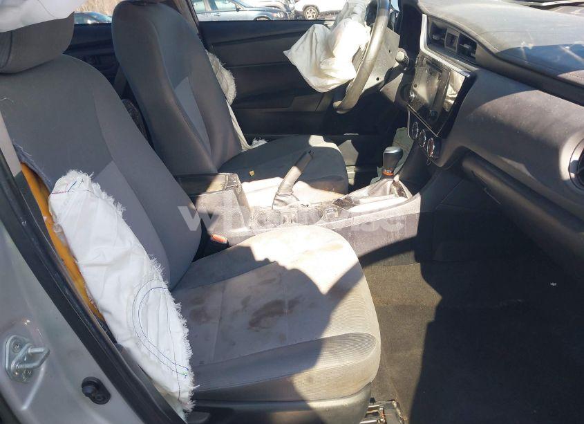 Photo 5 of 2017 Toyota Corolla L/LE/SE/SE SPECIAL EDITION/XLE/XSE (VIN 2T1BURHE8HC793924)