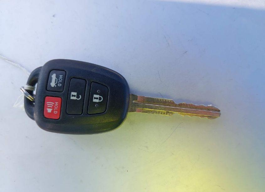 Photo 11 of 2017 Toyota Corolla L/LE/XLE/SE/XSE (VIN 2T1BURHE8HC800631)