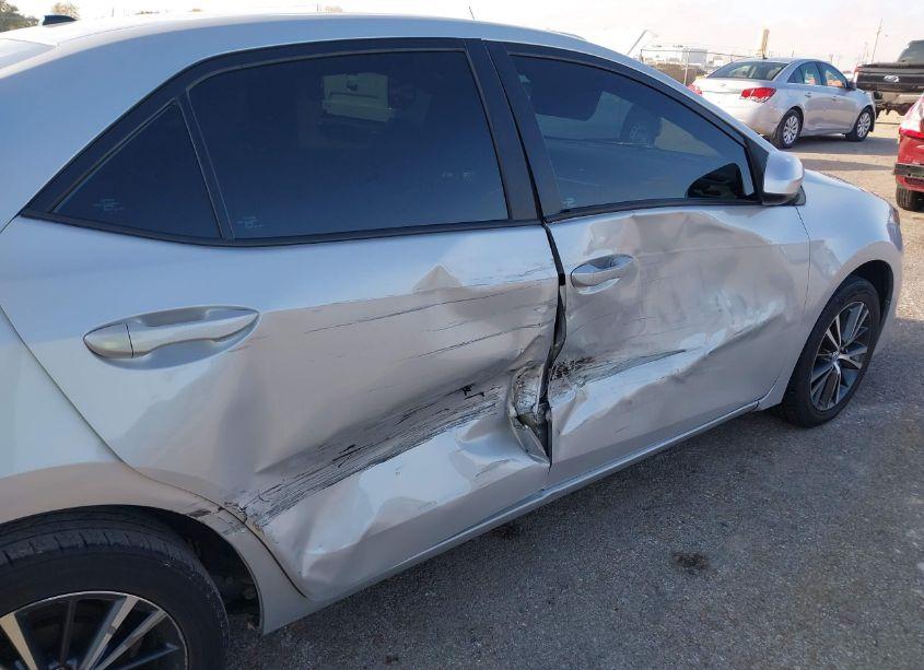 Photo 6 of 2017 Toyota Corolla L/LE/XLE/SE/XSE (VIN 2T1BURHE8HC800631)