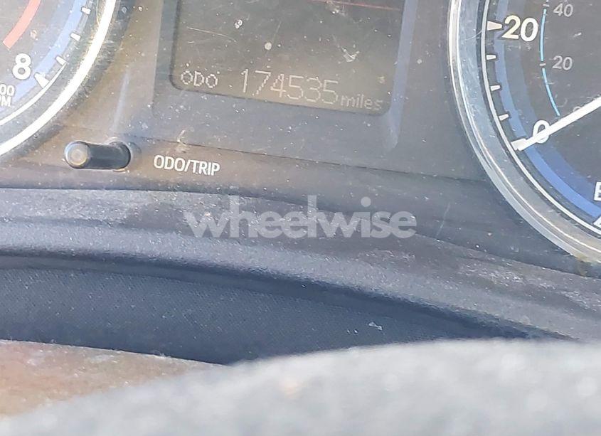 Photo 16 of 2017 Toyota Corolla LE (VIN 2T1BURHE8HC802752)