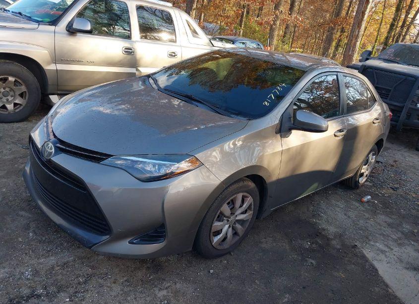 Photo 2 of 2017 Toyota Corolla LE (VIN 2T1BURHE8HC817784)