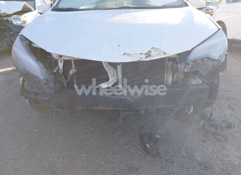 Photo 18 of 2017 Toyota Corolla LE (VIN 2T1BURHE8HC820040)