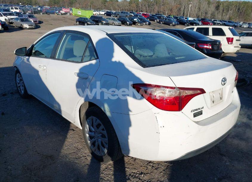 Photo 3 of 2017 Toyota Corolla LE (VIN 2T1BURHE8HC820040)