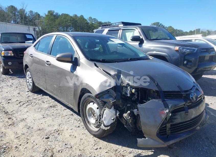 Photo 13 of 2017 Toyota Corolla LE (VIN 2T1BURHE8HC834214)