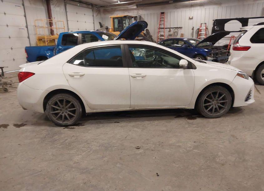 Photo 13 of 2017 Toyota Corolla SE (VIN 2T1BURHE8HC844841)