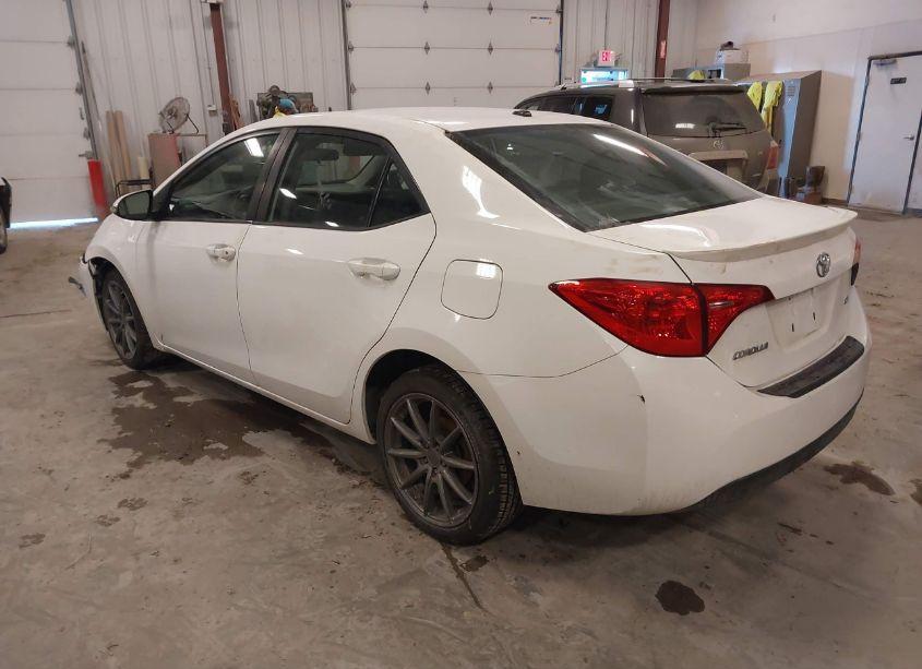 Photo 3 of 2017 Toyota Corolla SE (VIN 2T1BURHE8HC844841)