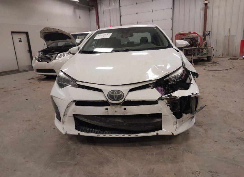 Photo 6 of 2017 Toyota Corolla SE (VIN 2T1BURHE8HC844841)