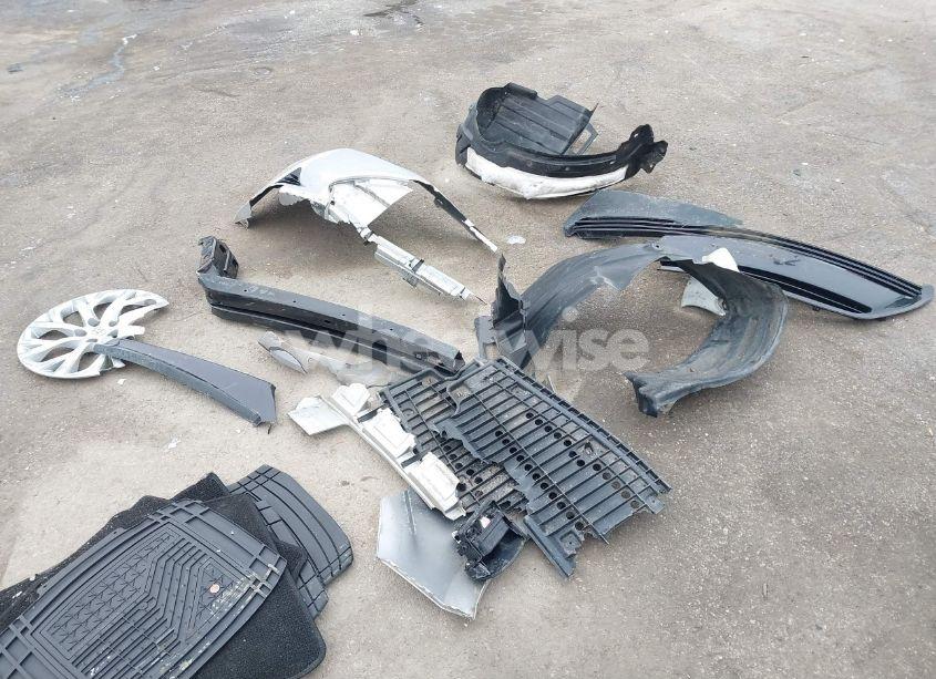 Photo 12 of 2017 Toyota Corolla LE (VIN 2T1BURHE8HC867813)