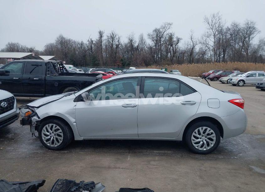 Photo 15 of 2017 Toyota Corolla LE (VIN 2T1BURHE8HC867813)