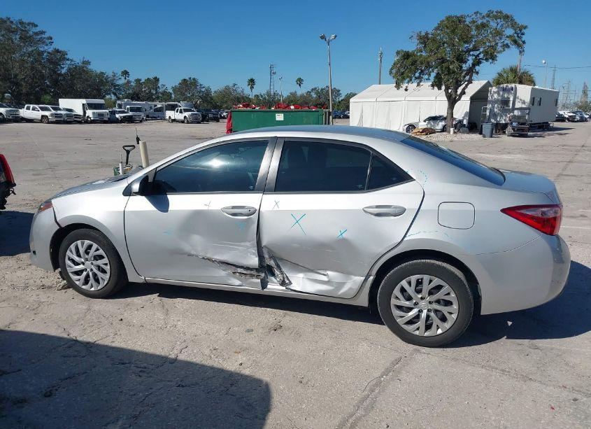 Photo 14 of 2017 Toyota Corolla LE (VIN 2T1BURHE8HC871361)