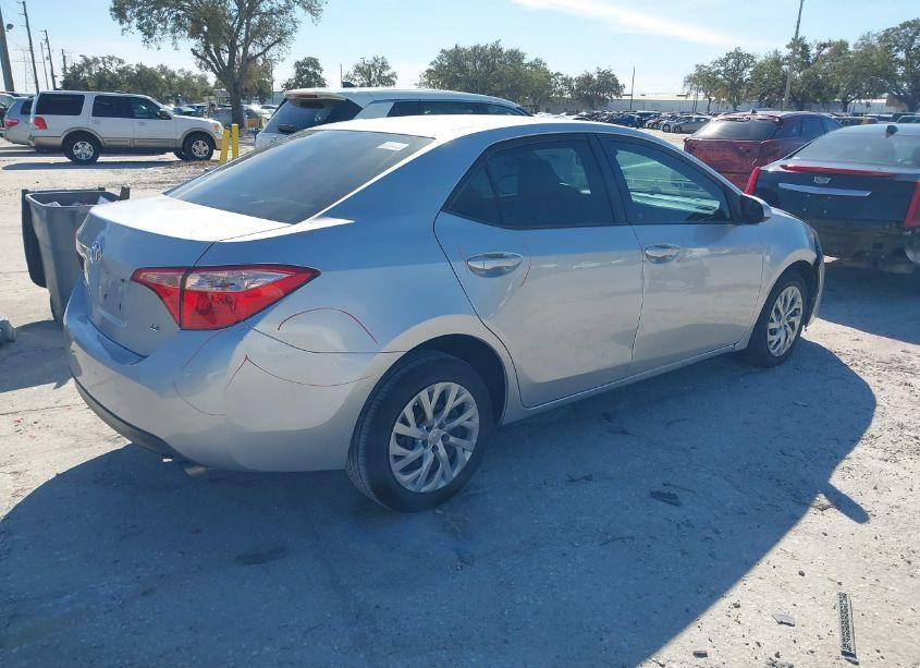 Photo 4 of 2017 Toyota Corolla LE (VIN 2T1BURHE8HC871361)