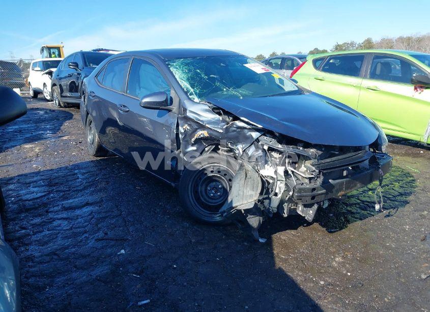 2017 Toyota Corolla LE (VIN 2T1BURHE8HC875619) main photo