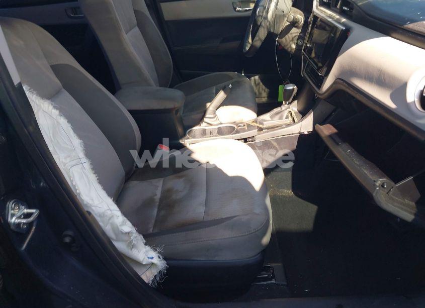 Photo 5 of 2017 Toyota Corolla LE (VIN 2T1BURHE8HC875619)