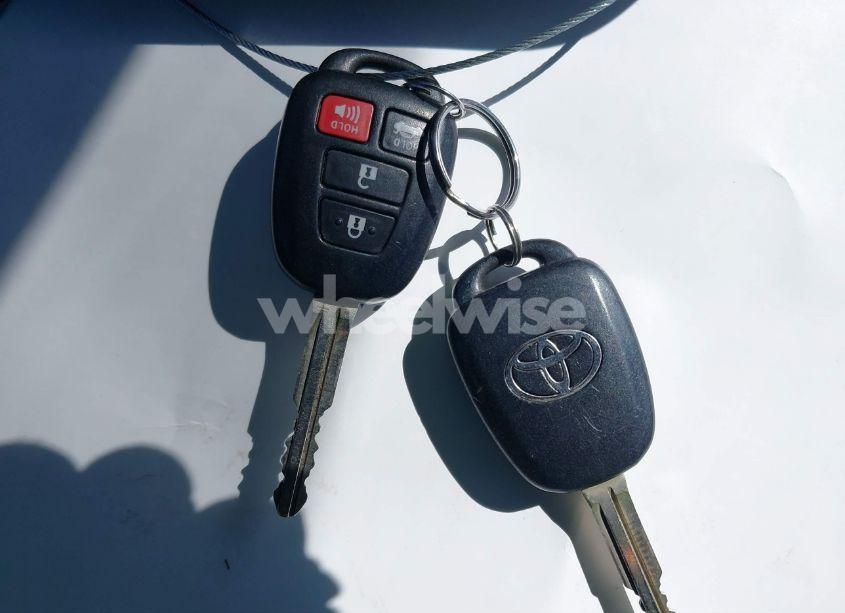 Photo 11 of 2017 Toyota Corolla SE (VIN 2T1BURHE8HC886894)