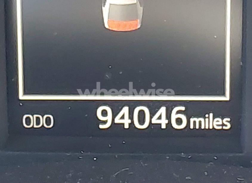 Photo 15 of 2017 Toyota Corolla SE (VIN 2T1BURHE8HC886894)