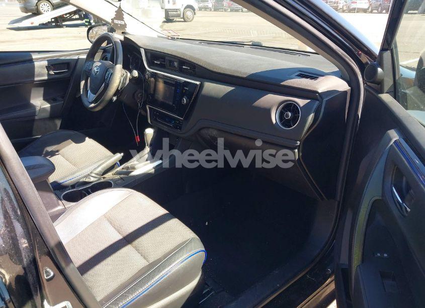 Photo 5 of 2017 Toyota Corolla SE (VIN 2T1BURHE8HC886894)