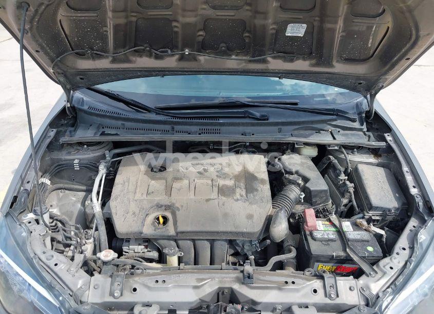 Photo 10 of 2017 Toyota Corolla LE (VIN 2T1BURHE8HC927623)