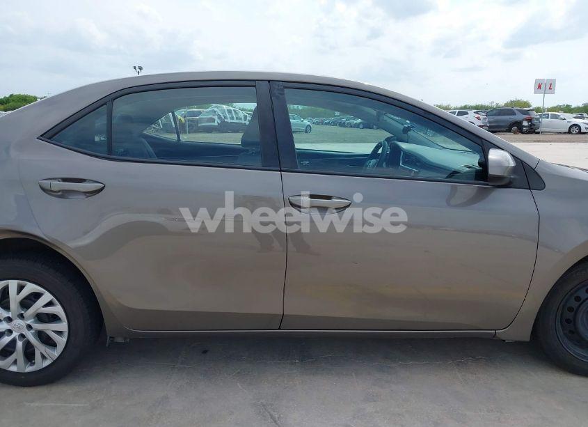 Photo 13 of 2017 Toyota Corolla LE (VIN 2T1BURHE8HC927623)