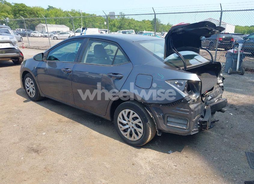 Photo 3 of 2017 Toyota Corolla L/LE/SE/SE SPECIAL EDITION/XLE/XSE (VIN 2T1BURHE8HC932787)