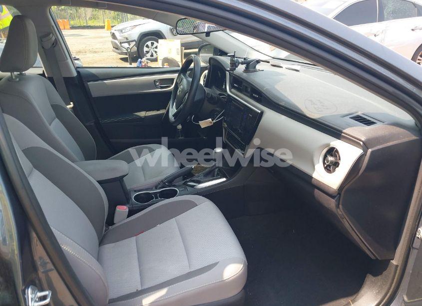 Photo 5 of 2017 Toyota Corolla L/LE/SE/SE SPECIAL EDITION/XLE/XSE (VIN 2T1BURHE8HC932787)