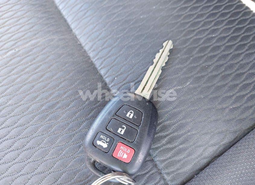 Photo 11 of 2017 Toyota Corolla LE (VIN 2T1BURHE8HC933048)