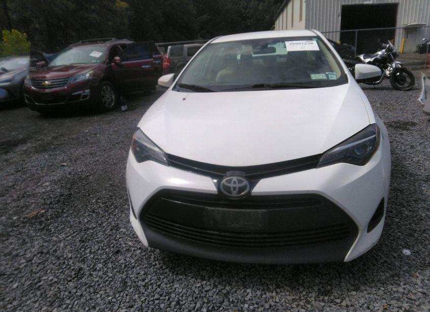 Photo 13 of 2017 Toyota Corolla LE (VIN 2T1BURHE8HC941196)