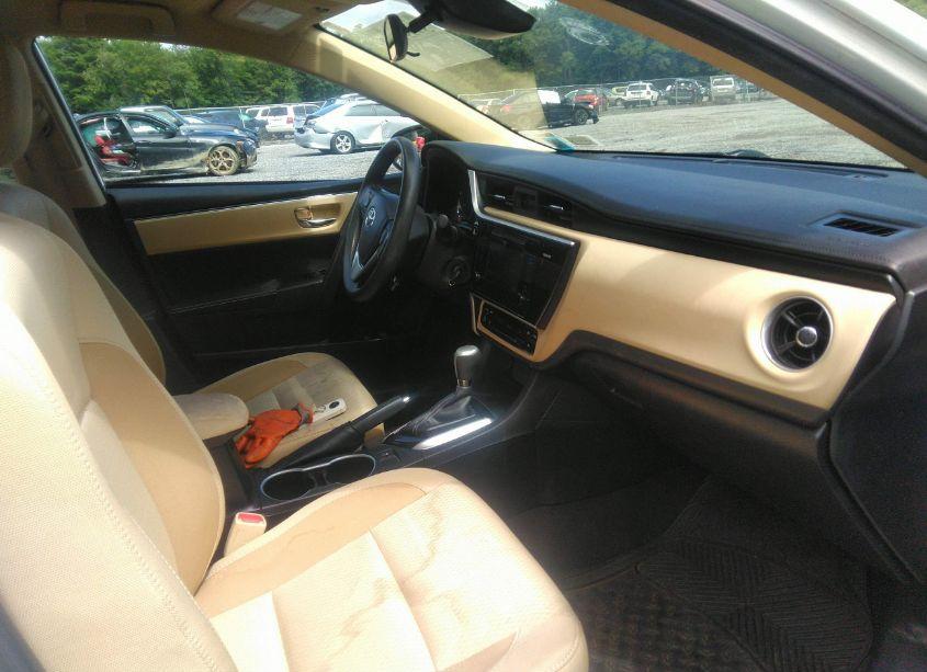 Photo 5 of 2017 Toyota Corolla LE (VIN 2T1BURHE8HC941196)