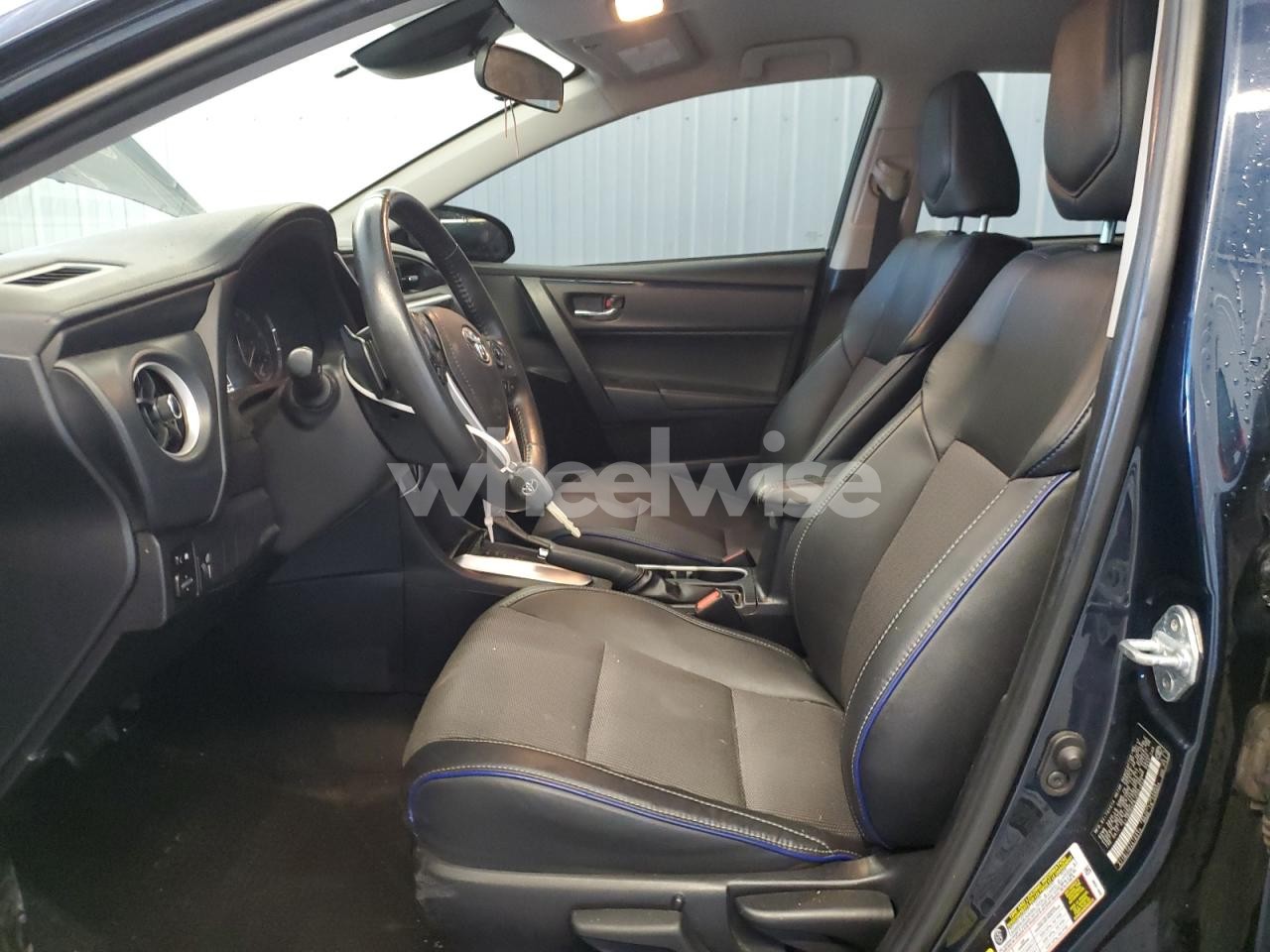 Photo 7 of 2018 TOYOTA COROLLA L (VIN 2T1BURHE8JC001843)