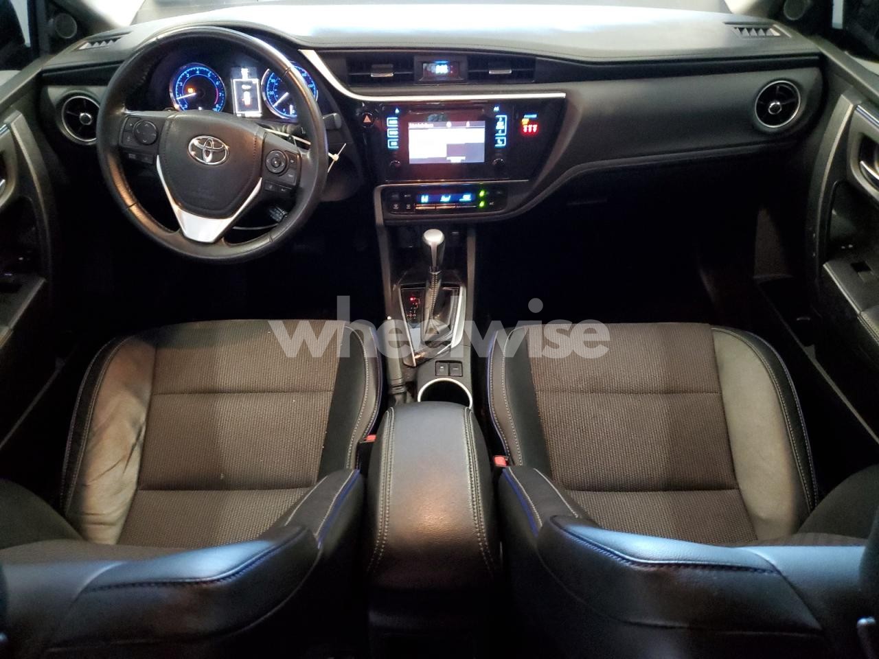 Photo 8 of 2018 TOYOTA COROLLA L (VIN 2T1BURHE8JC001843)