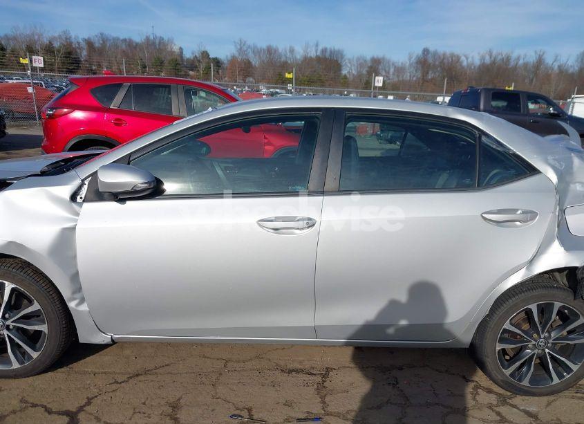 Photo 14 of 2018 Toyota Corolla SE (VIN 2T1BURHE8JC013782)