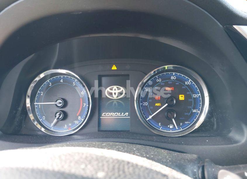 Photo 7 of 2018 Toyota Corolla SE (VIN 2T1BURHE8JC013782)