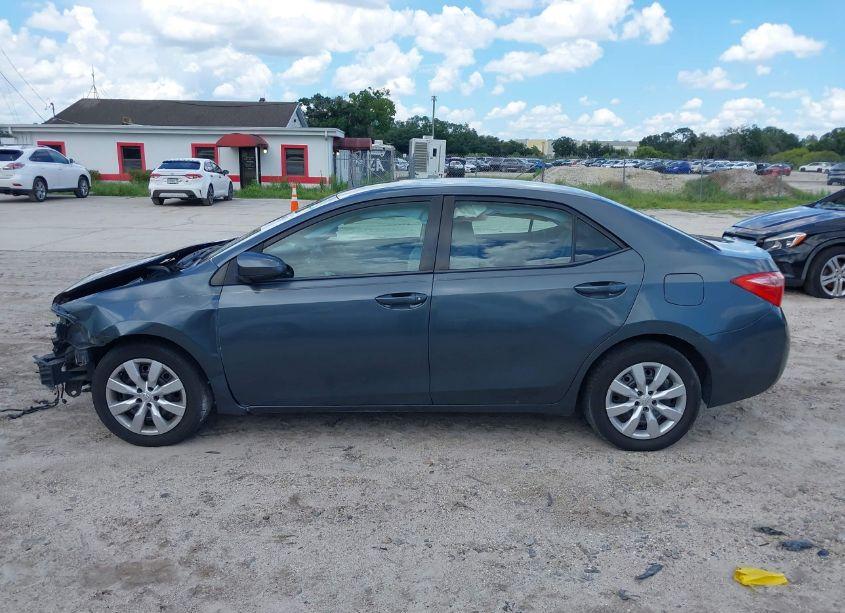 Photo 14 of 2018 Toyota Corolla LE (VIN 2T1BURHE8JC021591)