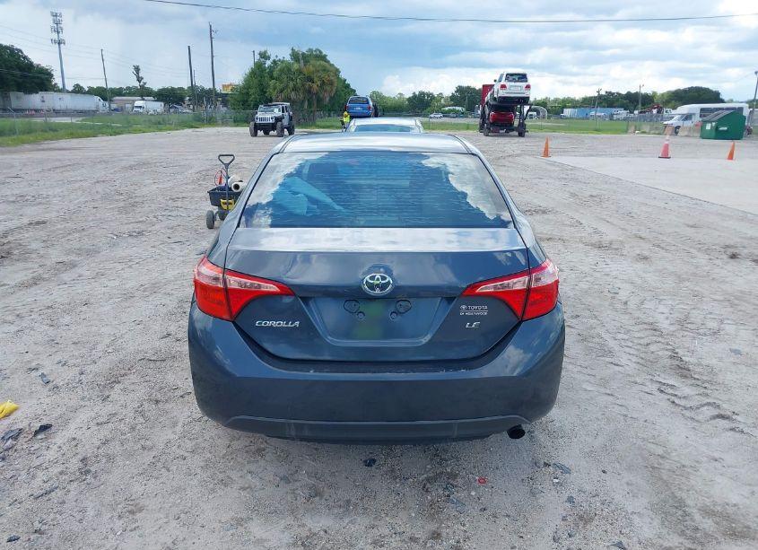 Photo 16 of 2018 Toyota Corolla LE (VIN 2T1BURHE8JC021591)