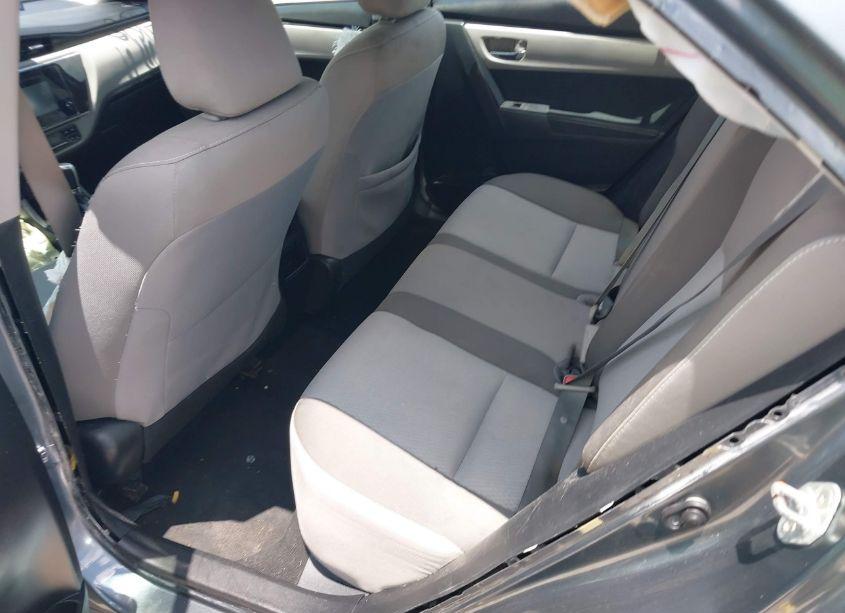 Photo 8 of 2018 Toyota Corolla LE (VIN 2T1BURHE8JC021591)