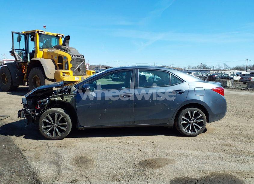 Photo 14 of 2018 Toyota Corolla SE (VIN 2T1BURHE8JC022367)