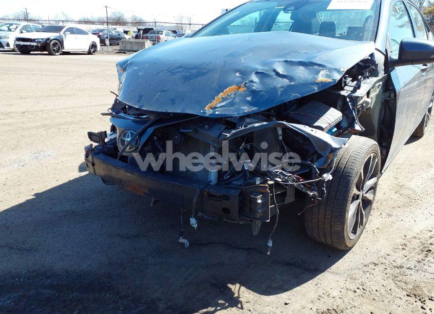 Photo 6 of 2018 Toyota Corolla SE (VIN 2T1BURHE8JC022367)