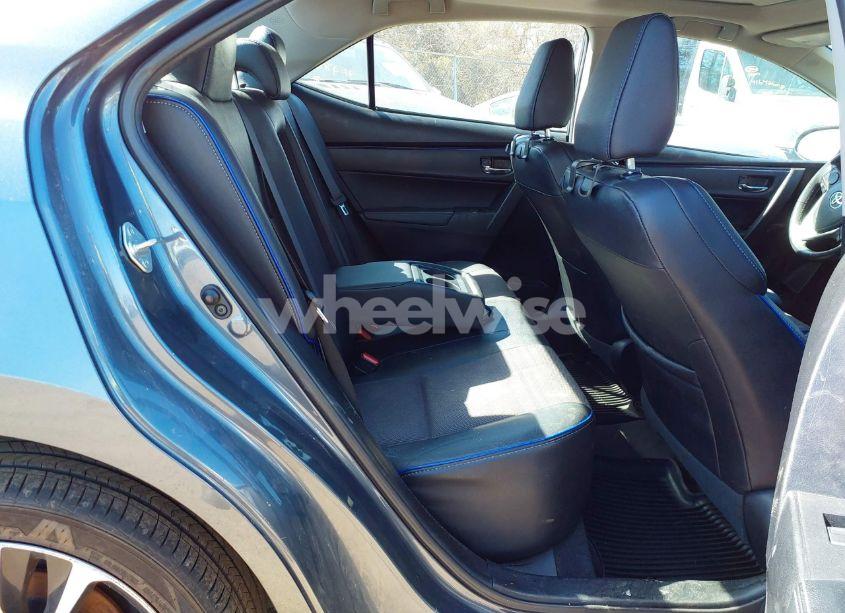 Photo 8 of 2018 Toyota Corolla SE (VIN 2T1BURHE8JC022367)