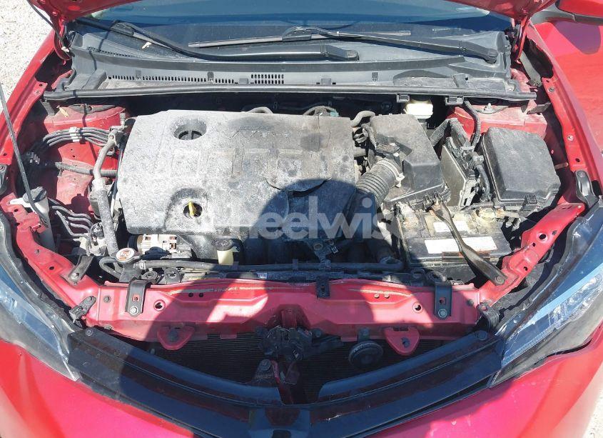Photo 10 of 2018 Toyota Corolla LE (VIN 2T1BURHE8JC041548)