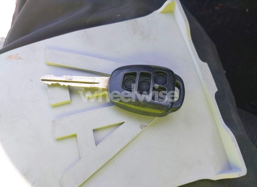 Photo 11 of 2018 Toyota Corolla LE (VIN 2T1BURHE8JC041548)