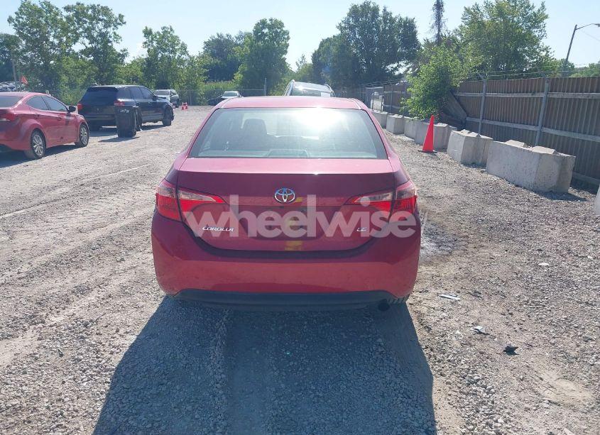 Photo 16 of 2018 Toyota Corolla LE (VIN 2T1BURHE8JC041548)