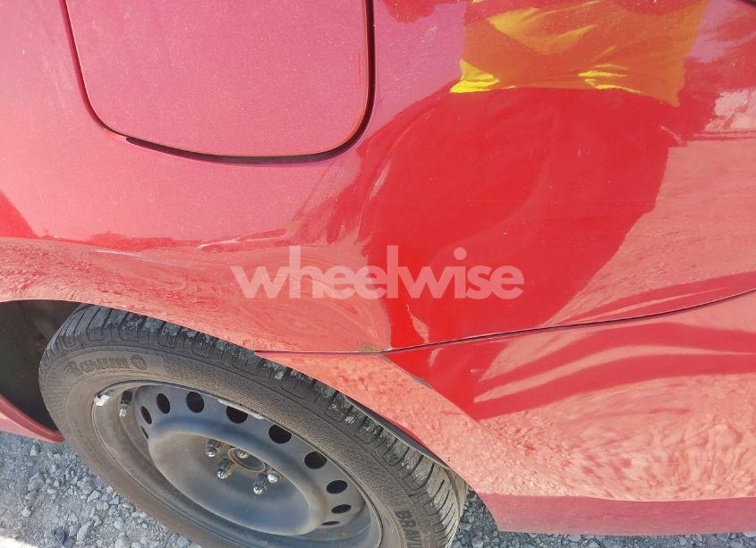 Photo 18 of 2018 Toyota Corolla LE (VIN 2T1BURHE8JC041548)