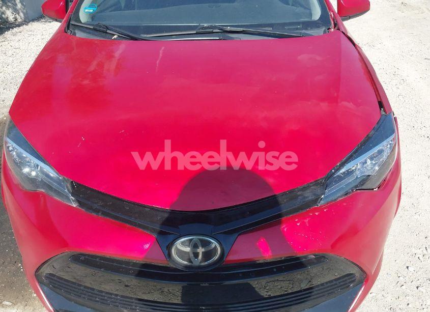 Photo 6 of 2018 Toyota Corolla LE (VIN 2T1BURHE8JC041548)