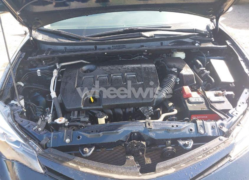 Photo 10 of 2018 Toyota Corolla SE (VIN 2T1BURHE8JC043459)